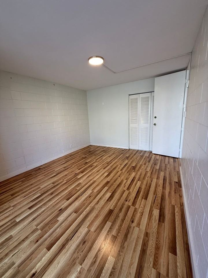 VICTORIA TOWERS #401 - Photo 3 of 17