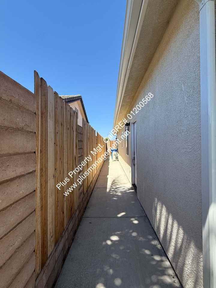 1515 Monica Ct #A - Photo 3 of 35