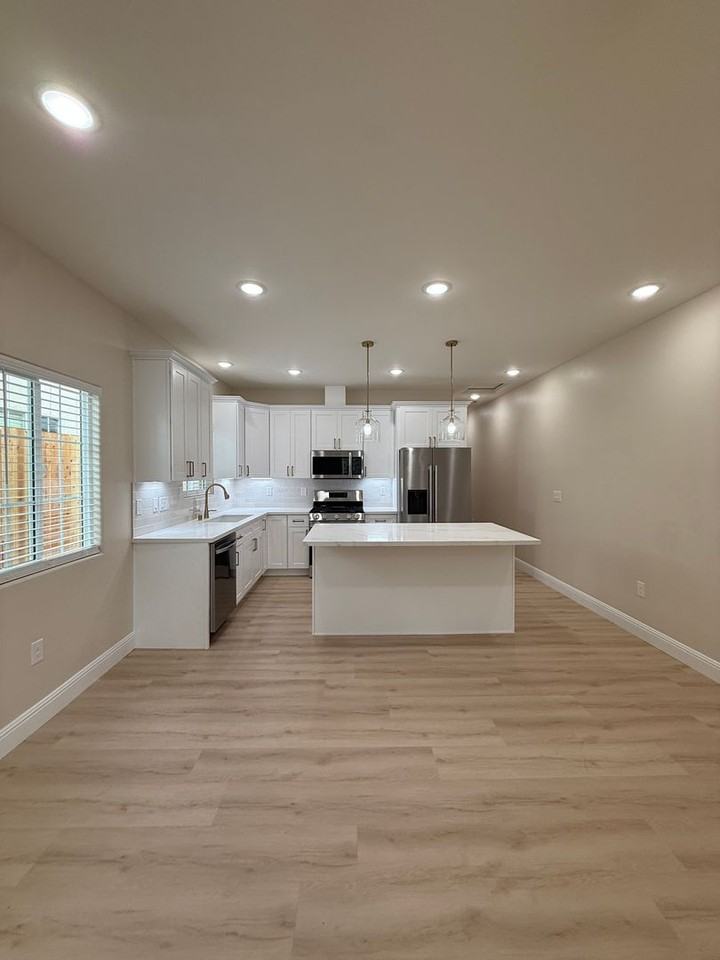 1515 Monica Ct #A - Photo 5 of 35