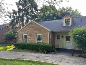 3323 Lakeshore Dr - Photo 1 of 1