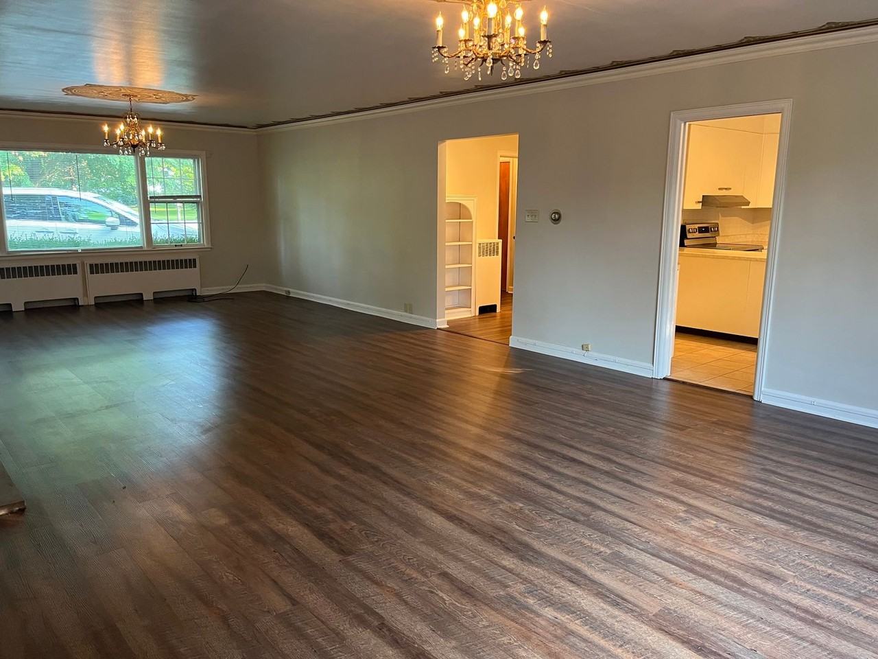 3323 Lakeshore Dr - Photo 4 of 9