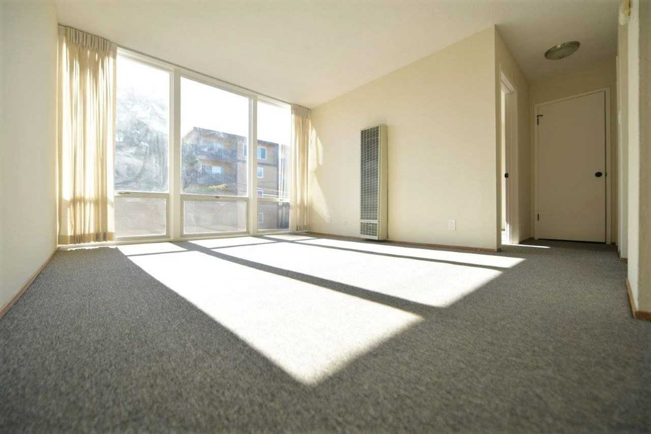 3p062 - Francisco Apartments - Photo 3 of 28