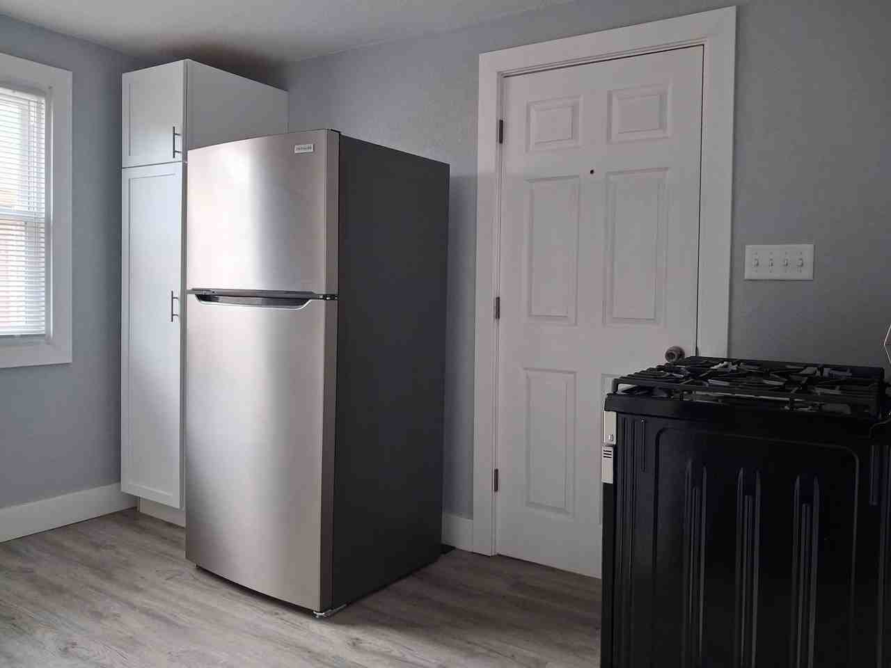 4346 N 28th St - Photo 6 of 15