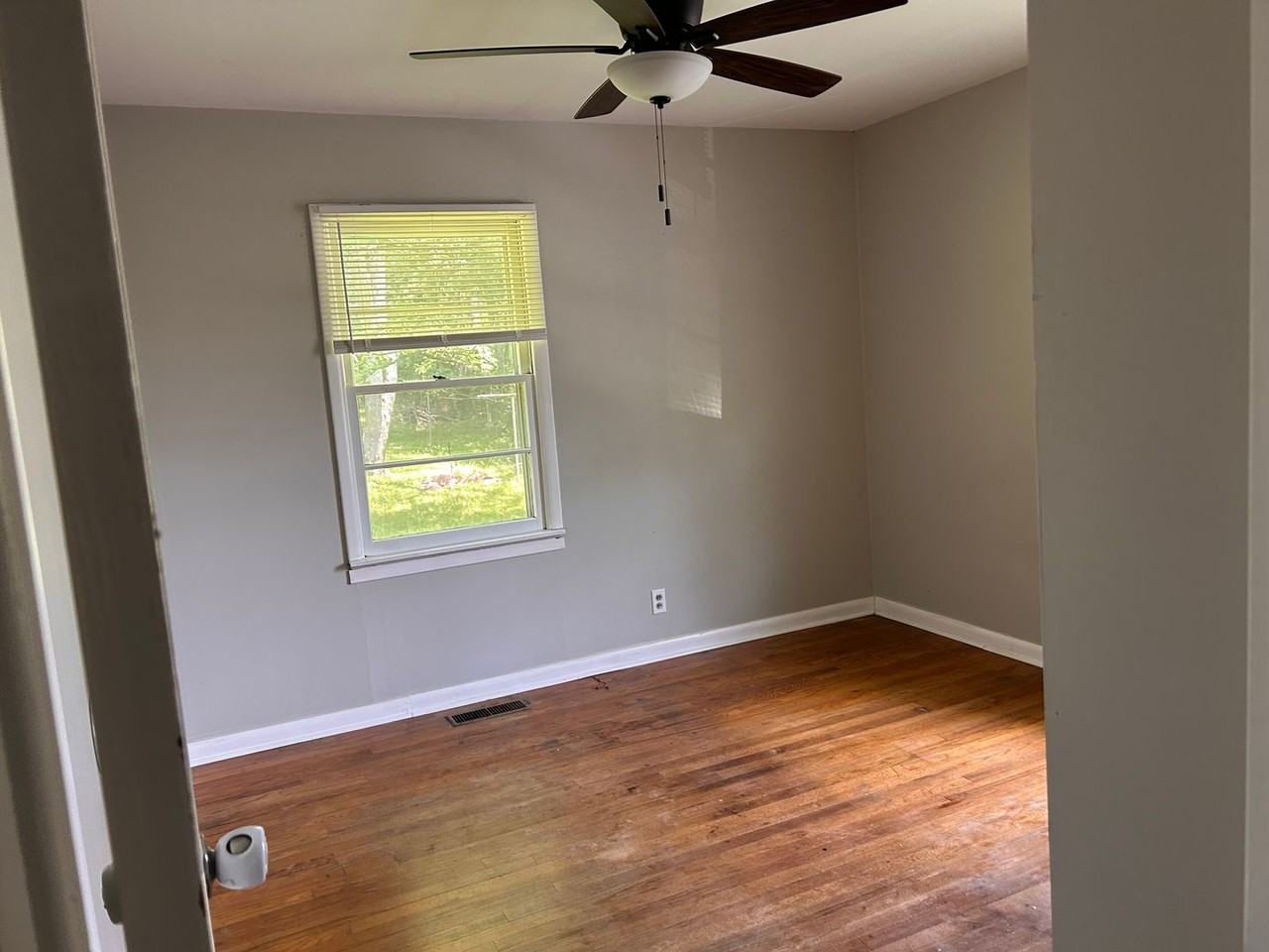 2702 Garvin Rd Nw - Photo 5 of 7