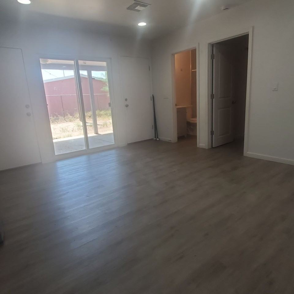 2707 E Moreland St - Photo 6 of 16