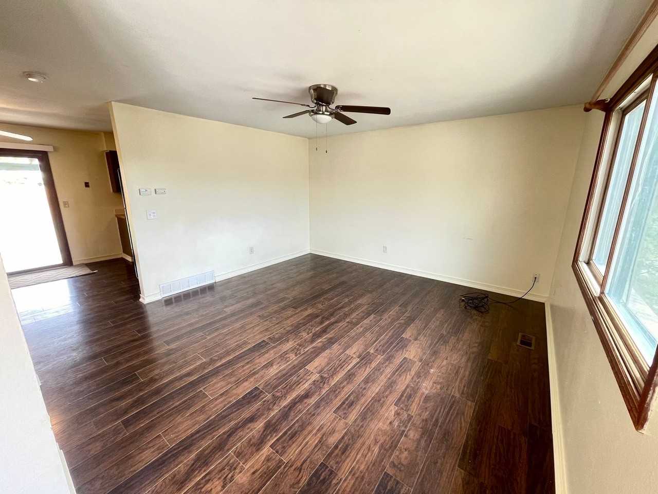 1907 Buena Vista Pl - Photo 3 of 28