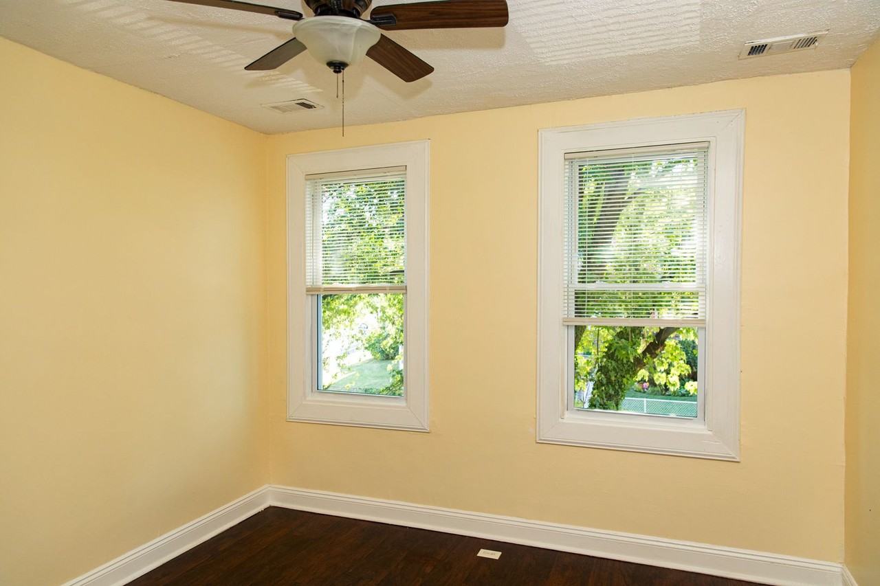 505 Denison St - Photo 7 of 25