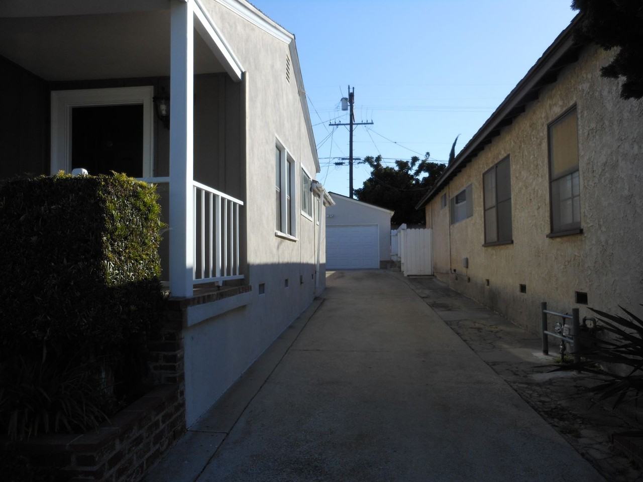 8340 Chase Ave - Photo 2 of 26