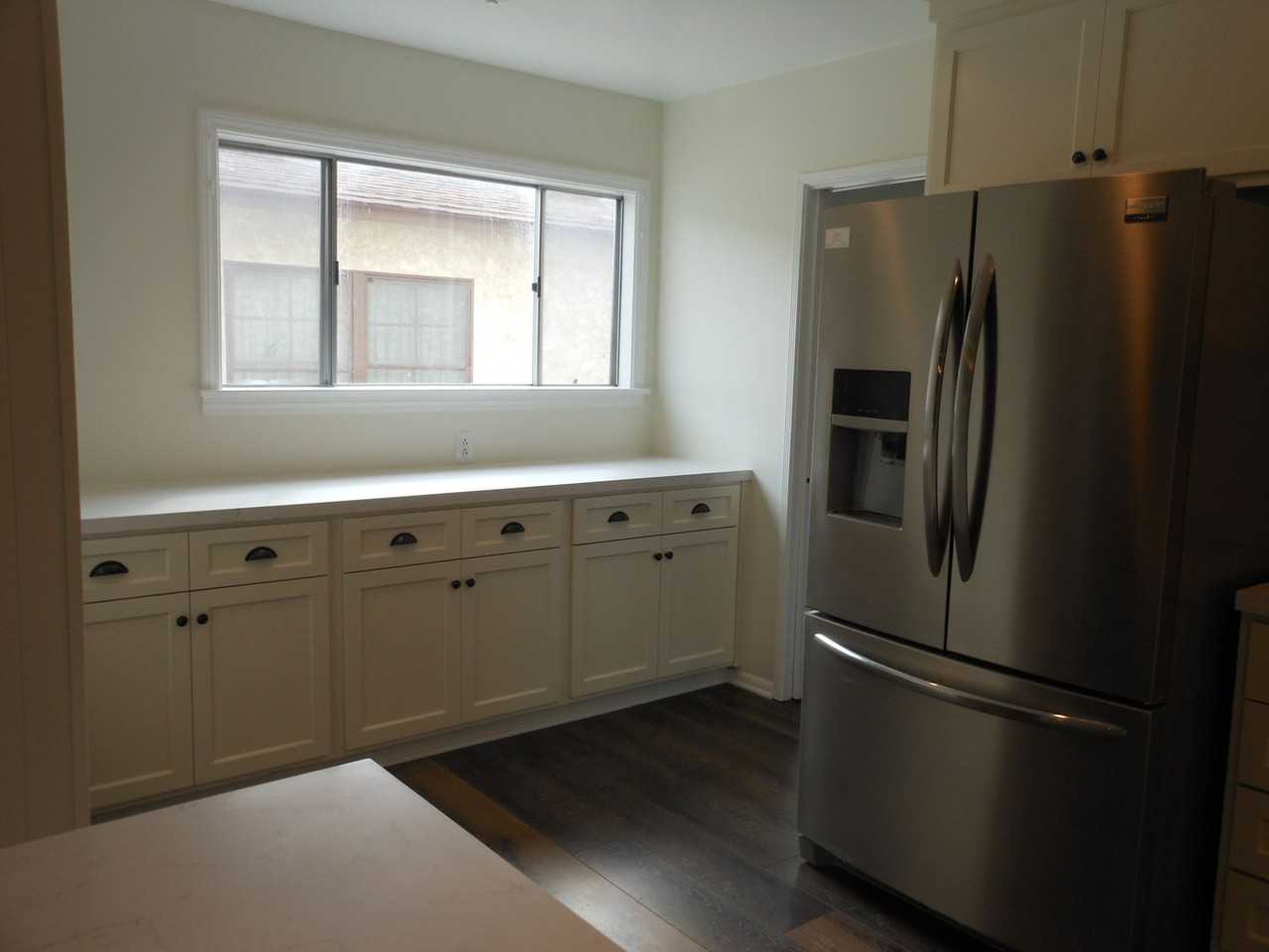 8340 Chase Ave - Photo 5 of 26