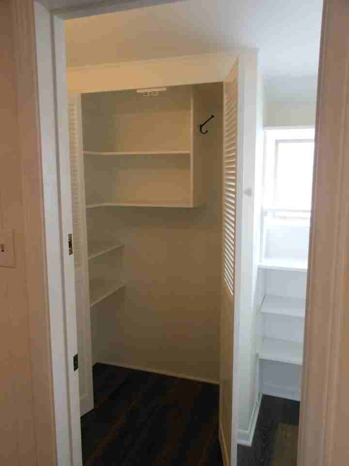8340 Chase Ave - Photo 6 of 26