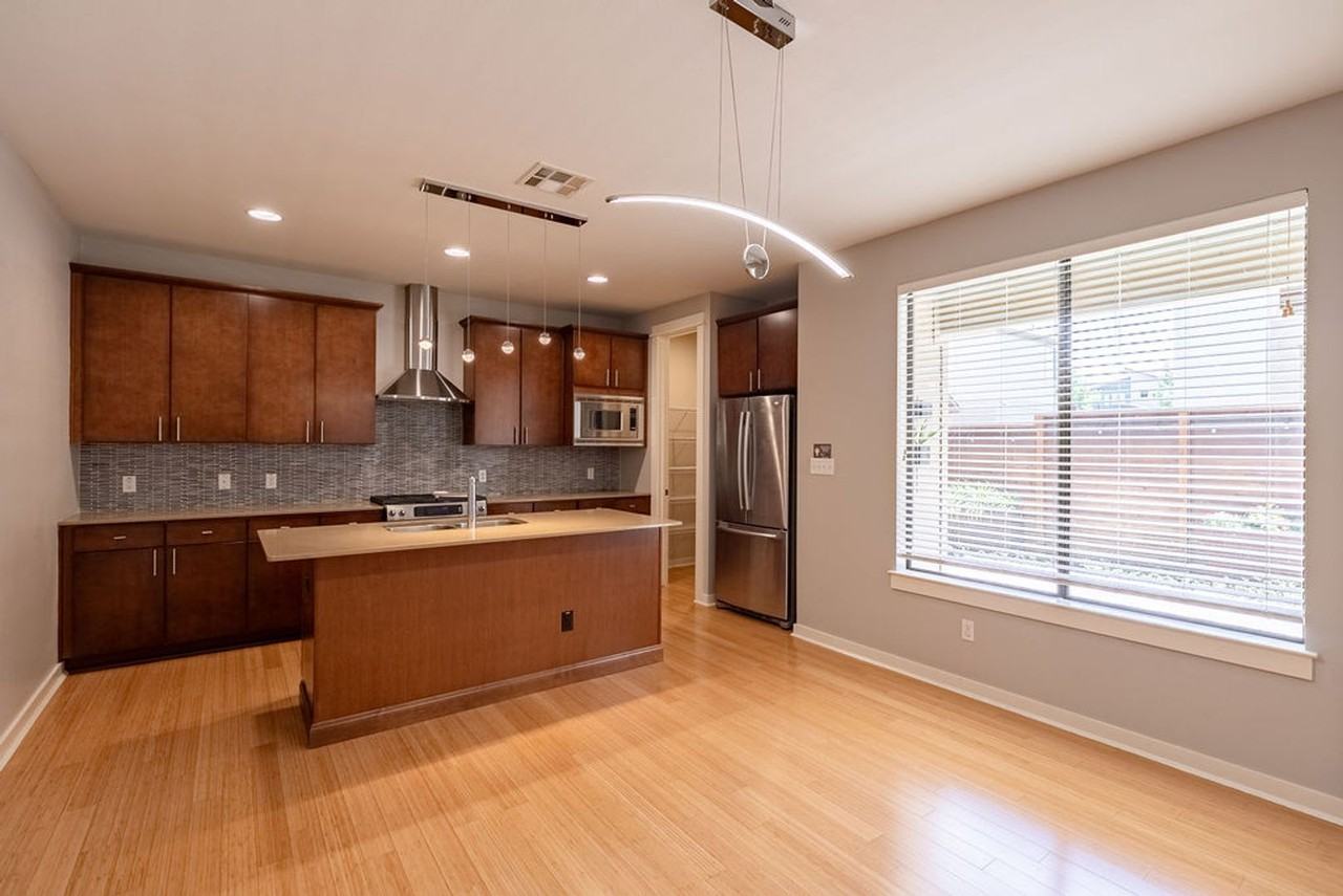 3107 Corbin Ln - Photo 4 of 18