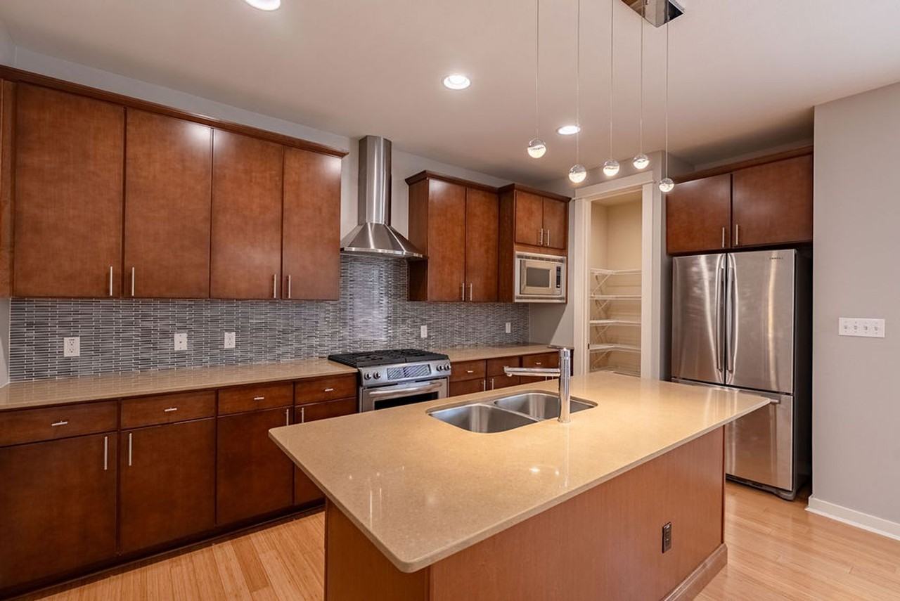3107 Corbin Ln - Photo 5 of 18