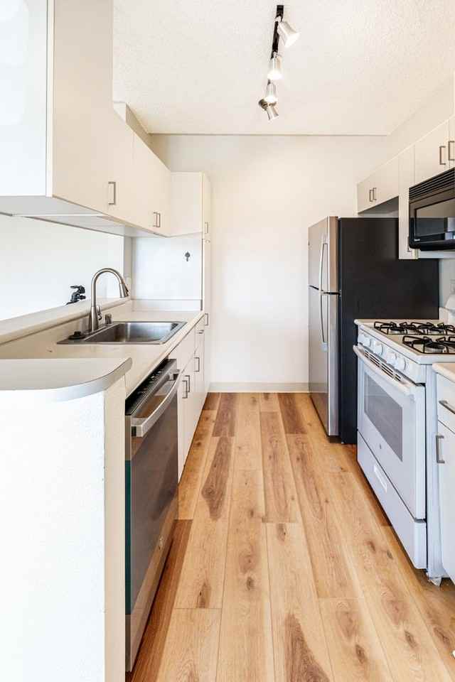 91-241 Hanapouli Cir - Photo 2 of 18
