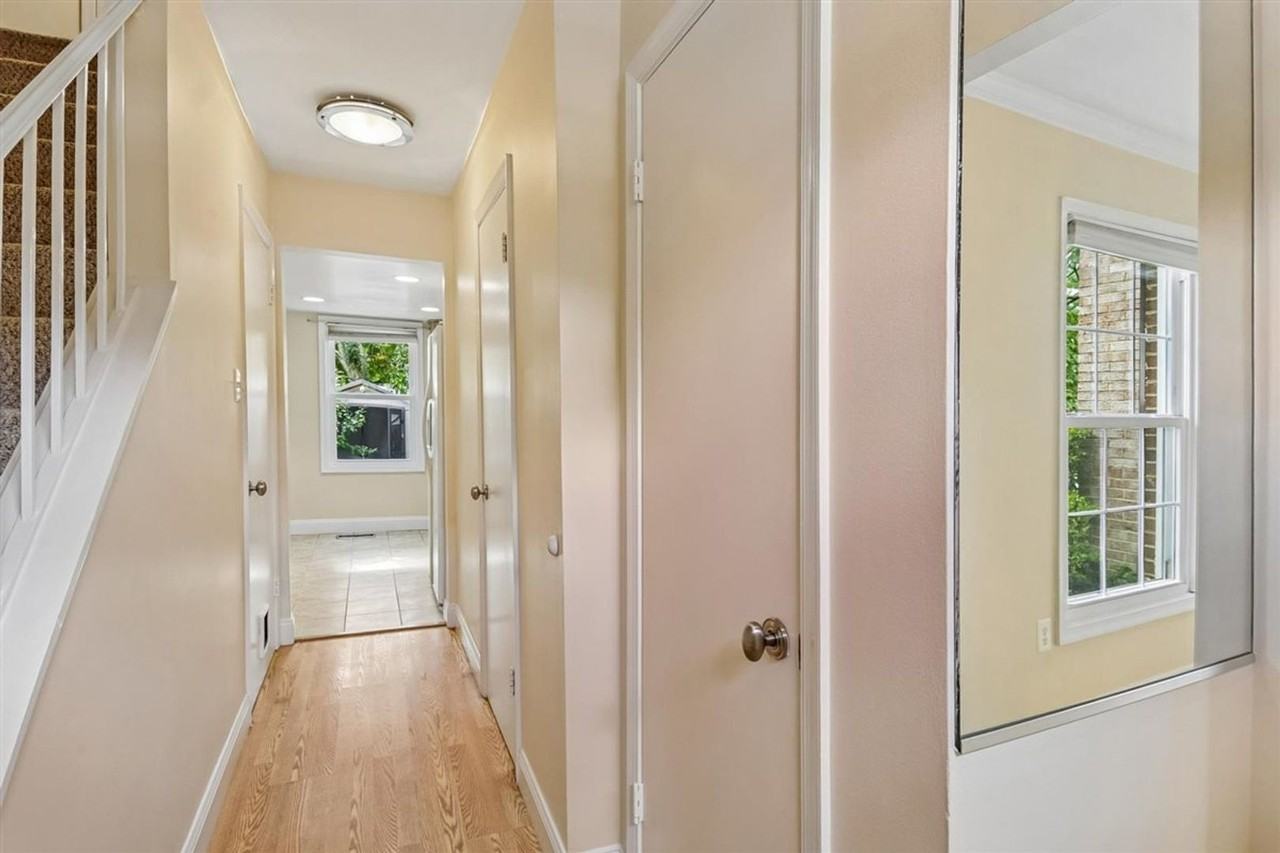 4 Kirkfield Ct - Photo 2 of 20