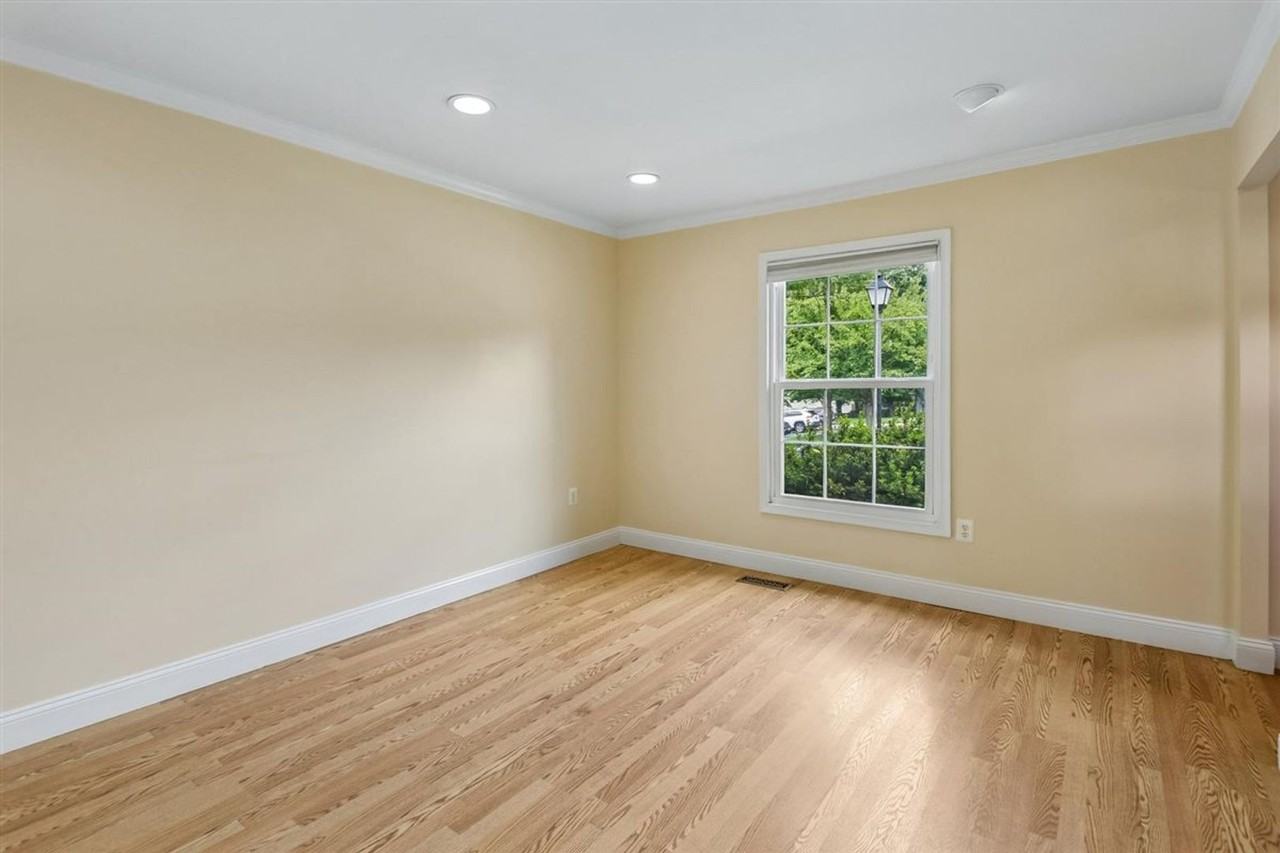 4 Kirkfield Ct - Photo 4 of 20