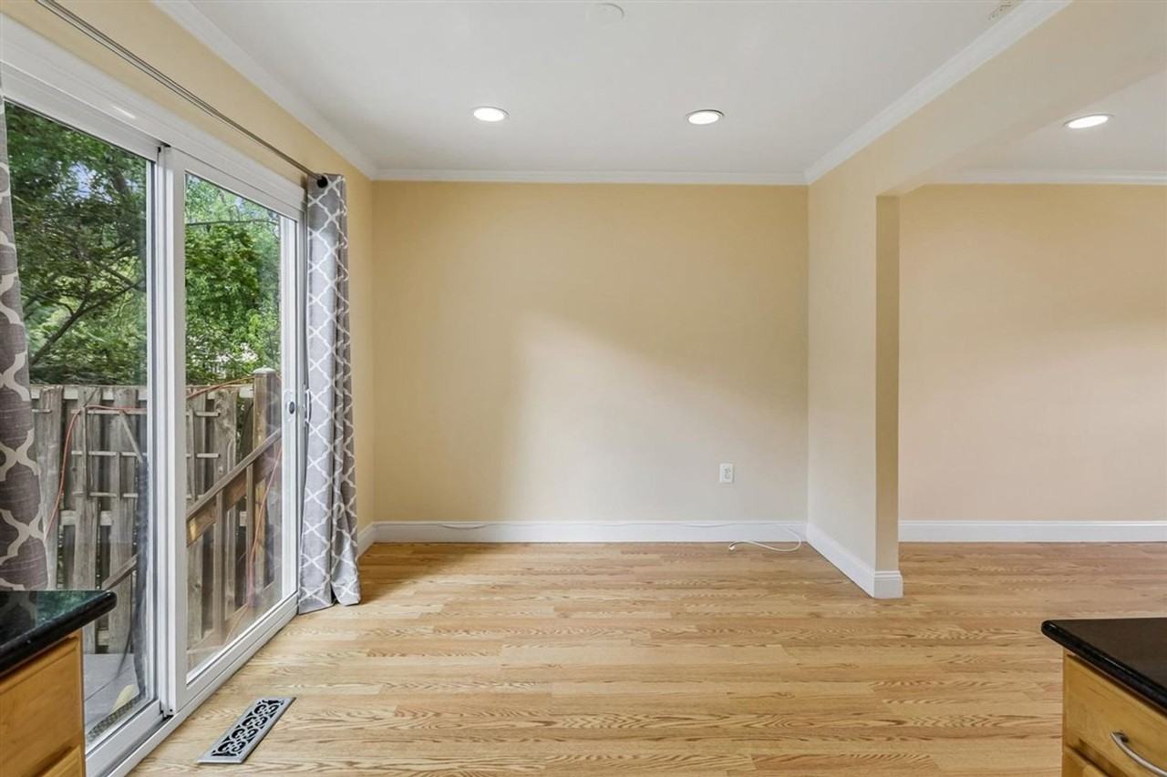 4 Kirkfield Ct - Photo 7 of 20