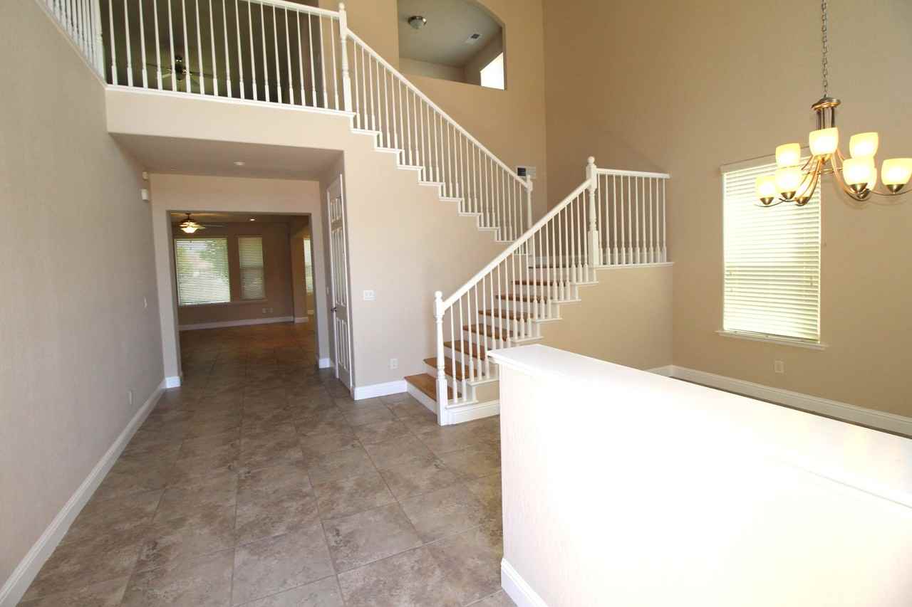 1838 E Green Sage Ave - Photo 3 of 32
