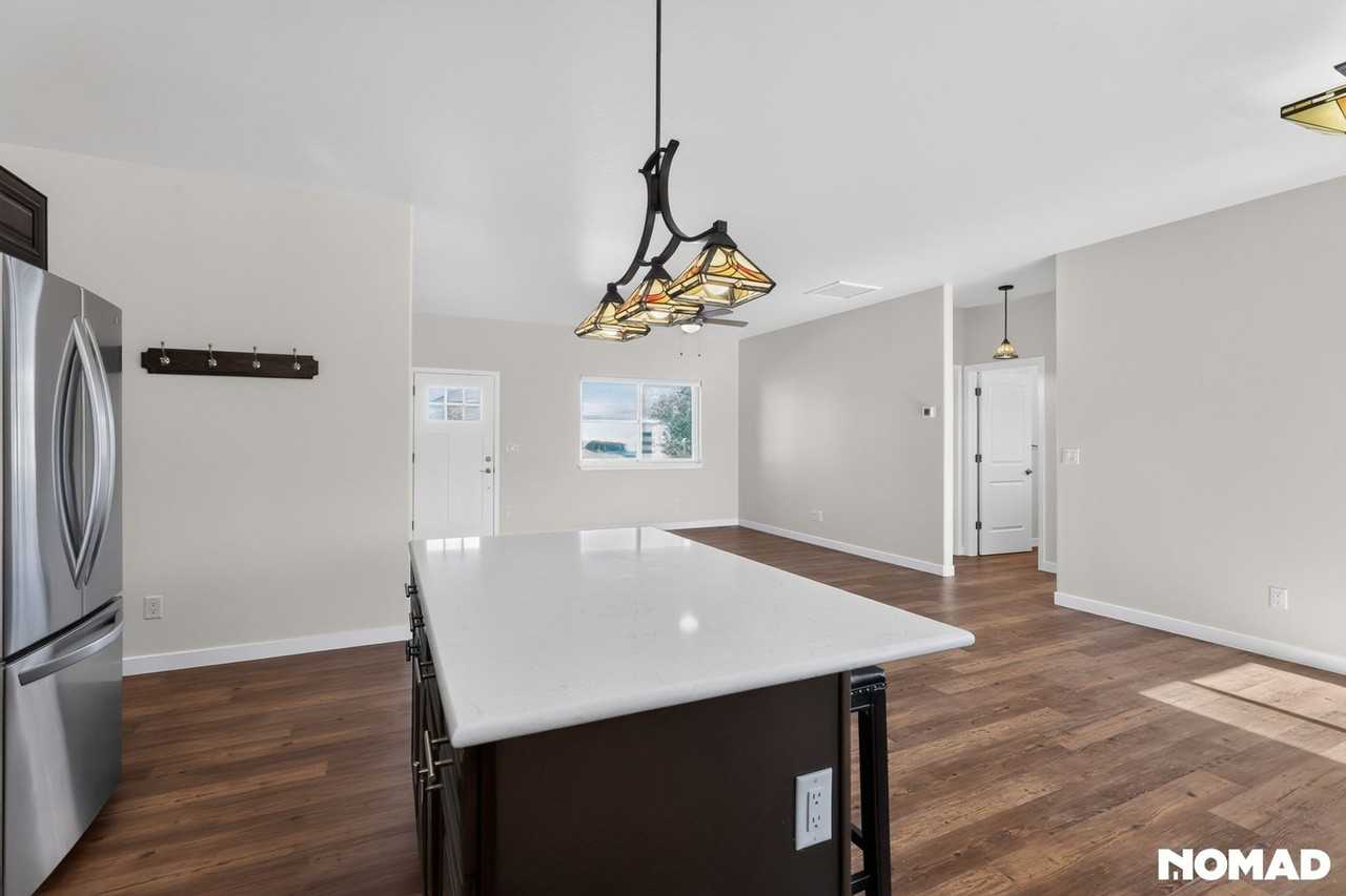 910 Pilot Knob Ave - Photo 4 of 41
