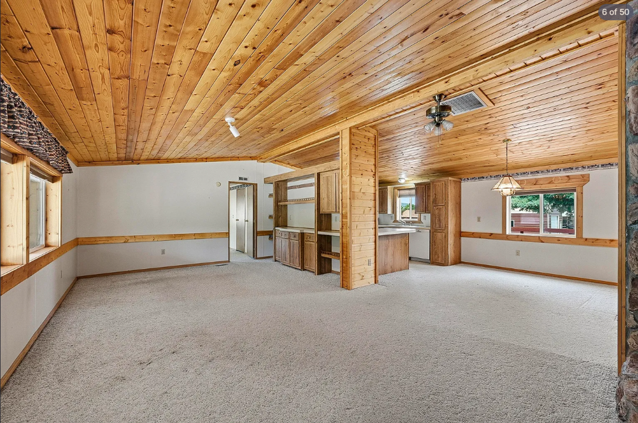 408 N Harmony Dr - Photo 3 of 16