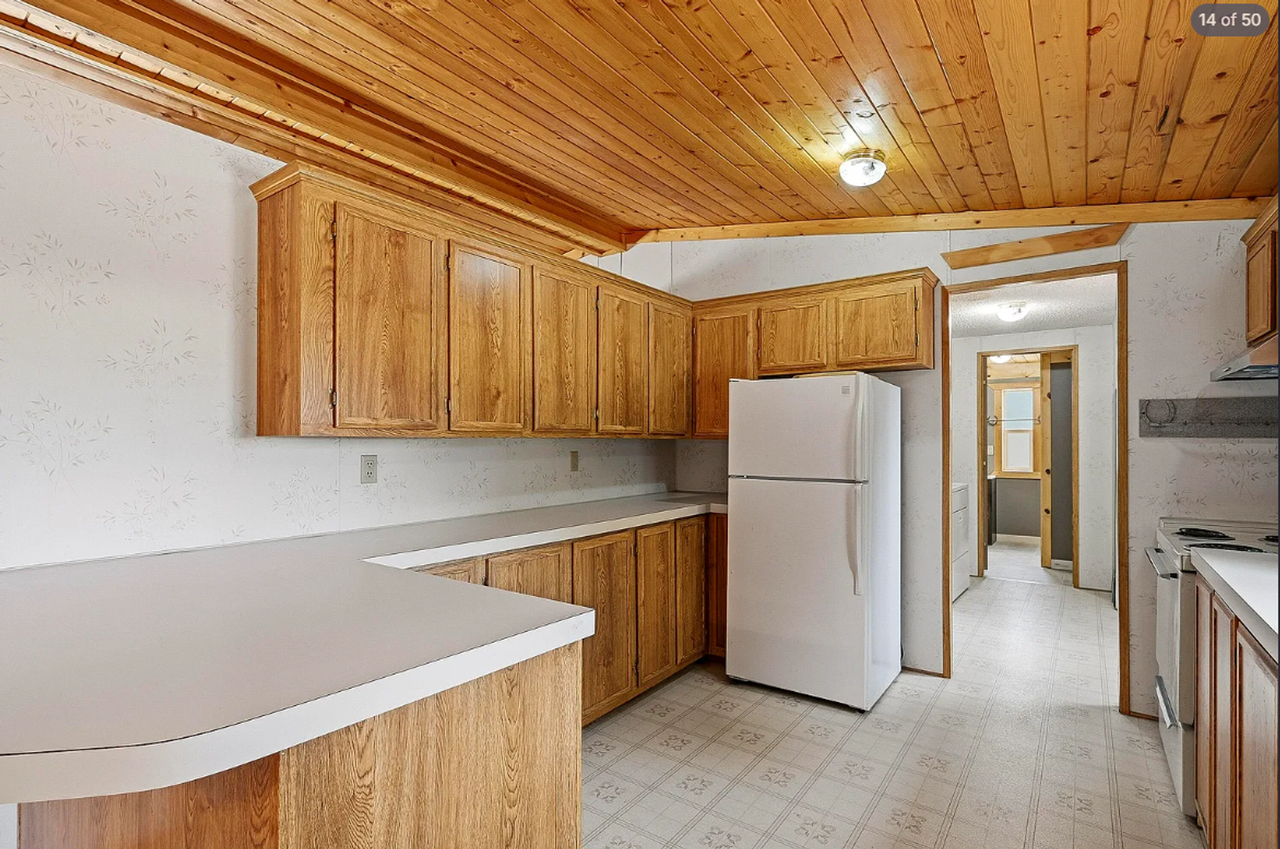 408 N Harmony Dr - Photo 6 of 16