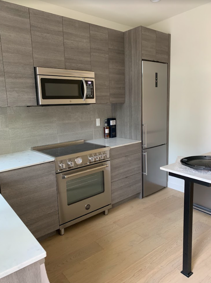 1706 Nw 63rd St - Photo 5 of 17