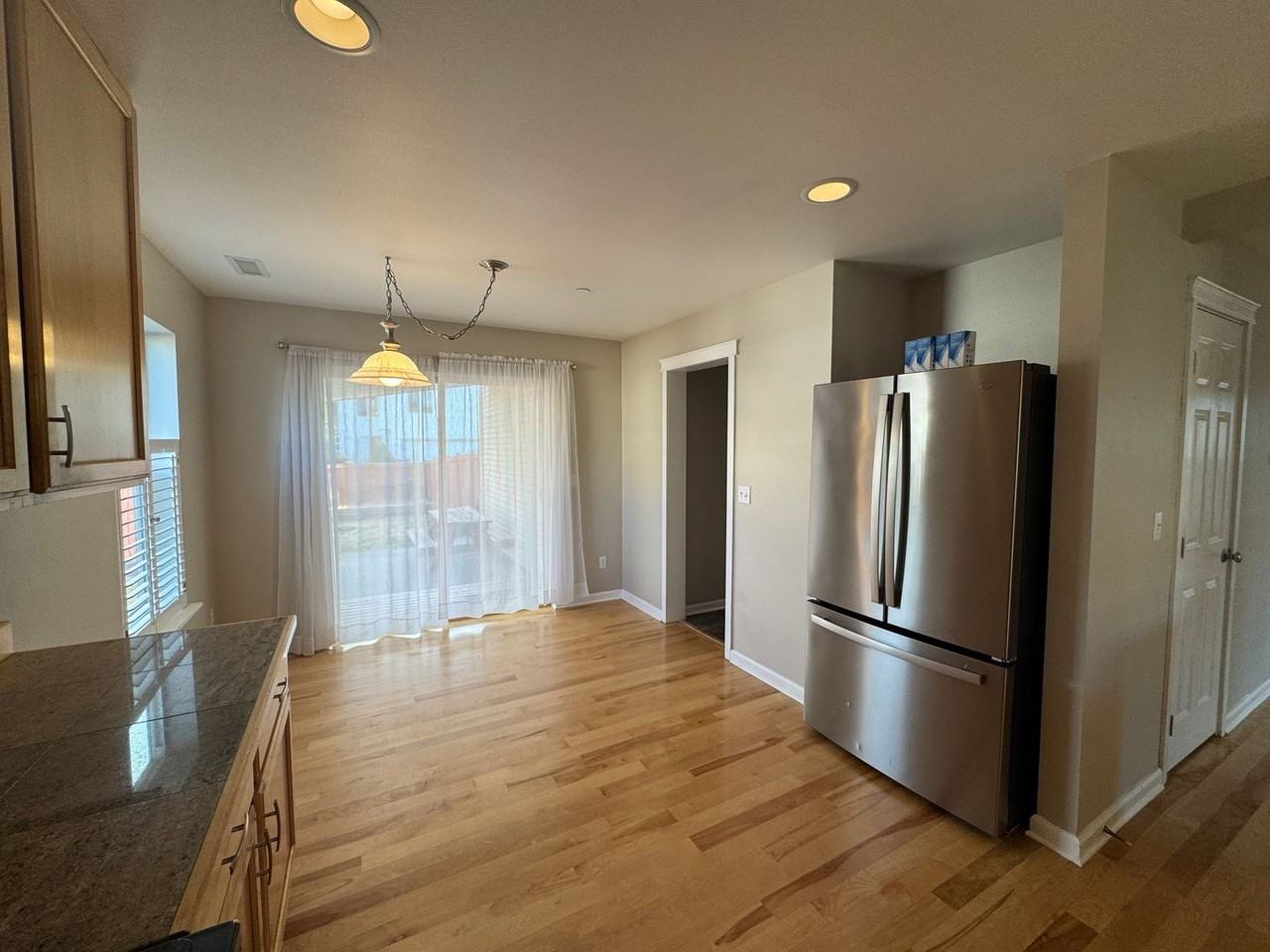 2811 Martin St - Photo 7 of 22