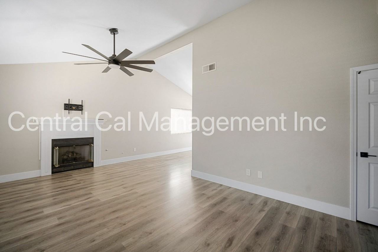 5029 Trabuco Canyon Dr - Photo 6 of 21