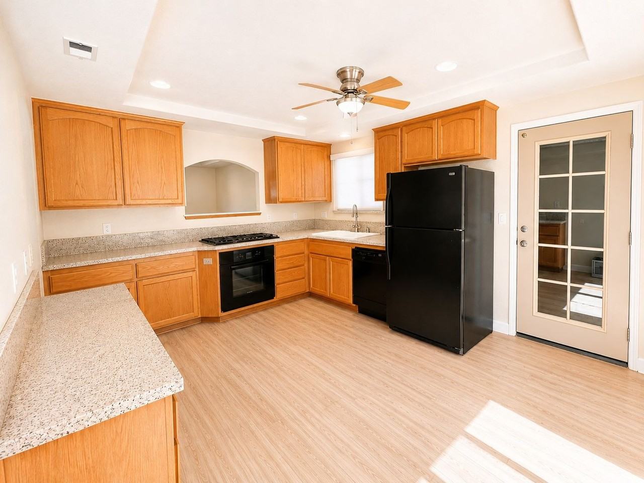 38034 Stenhammer Dr - Photo 3 of 13