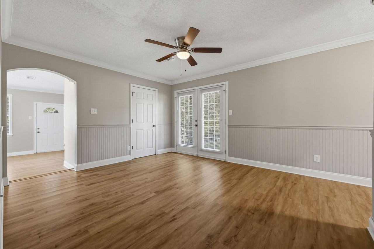 2 Mississippi Dr - Photo 6 of 20