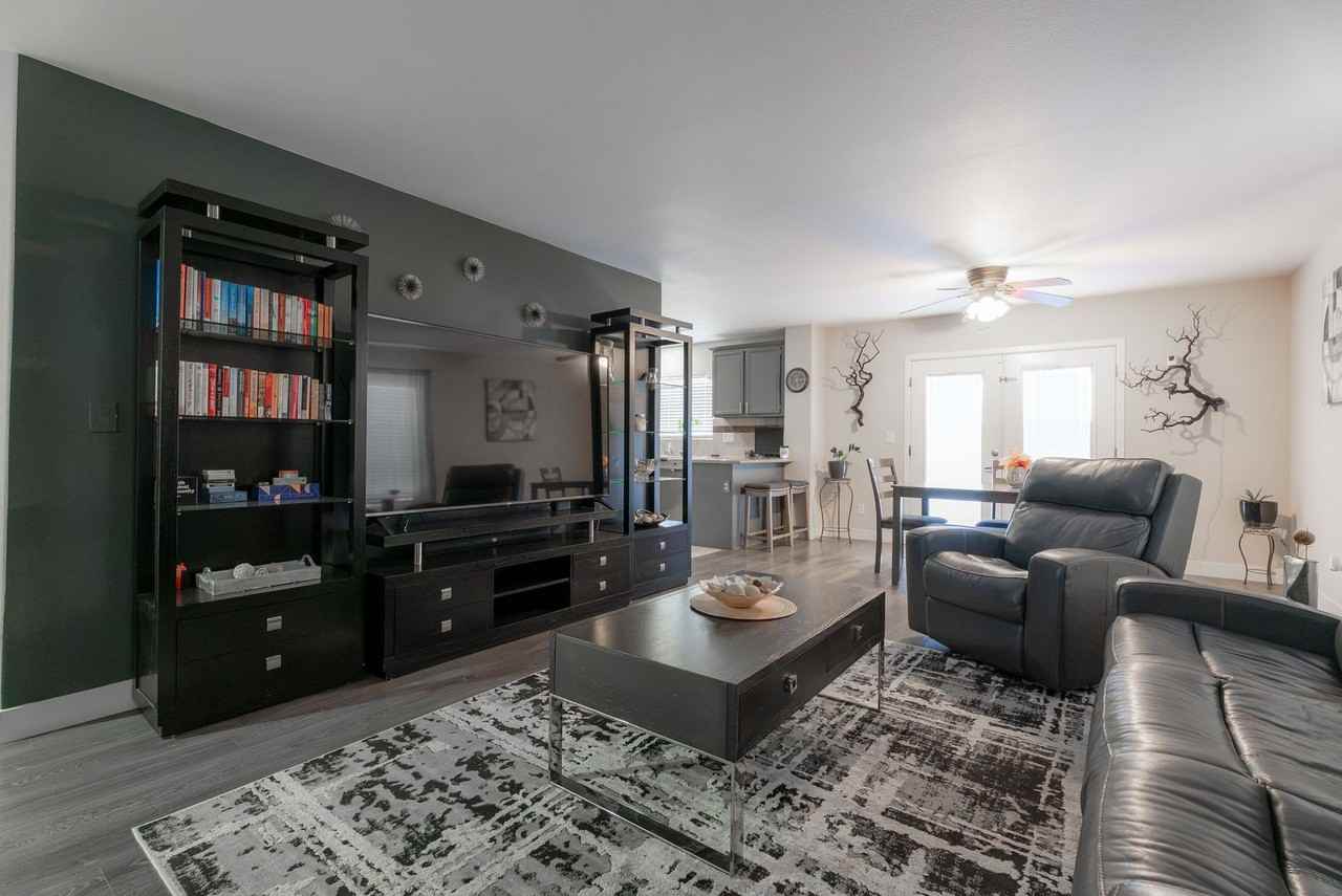 7578 Hope Valley St - Photo 2 of 45