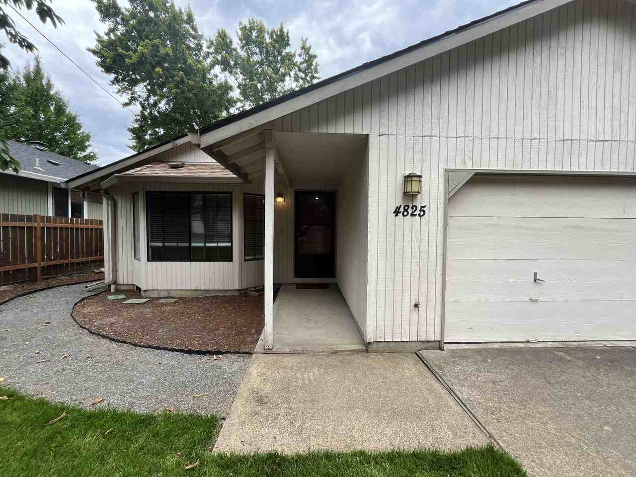 4825 Sw Marigold St - Photo 5 of 36