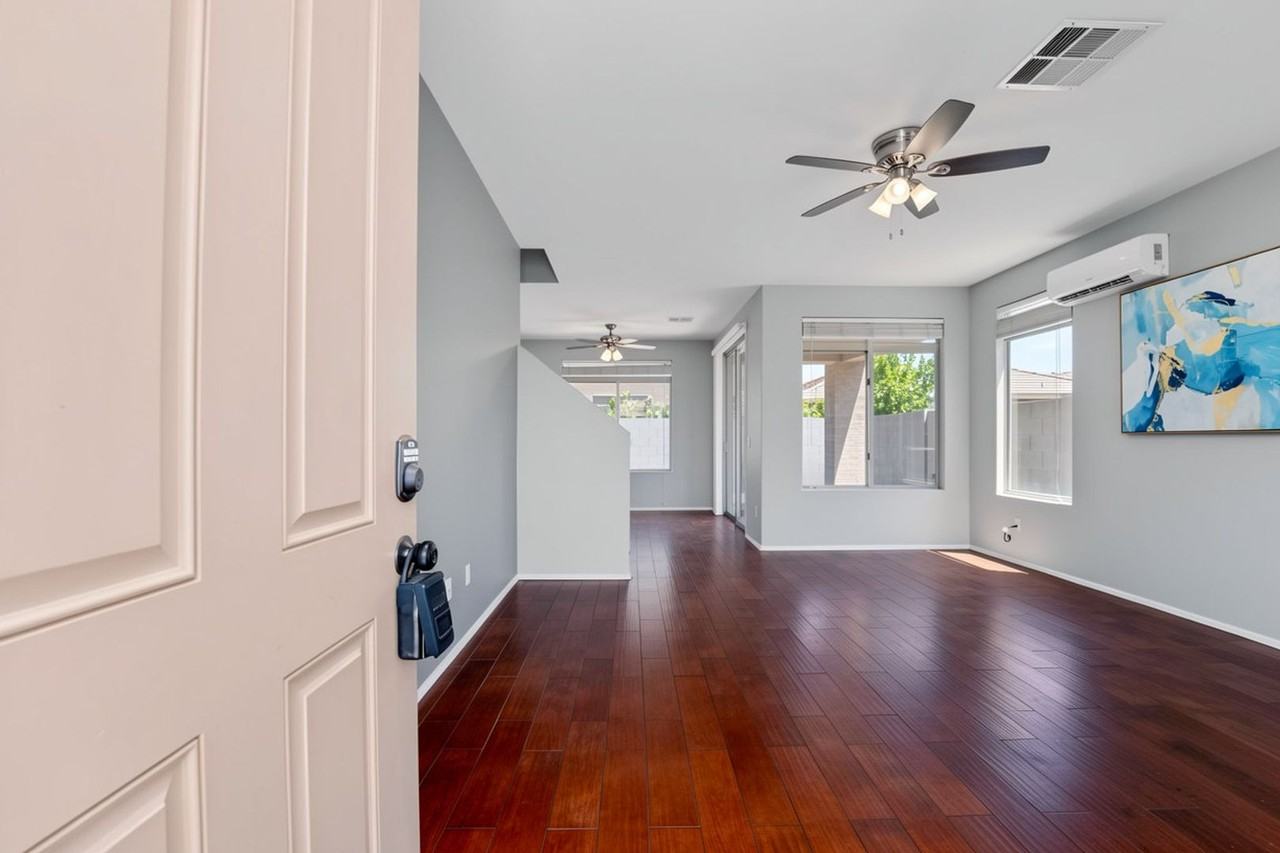 1231 S Amber St - Photo 3 of 45