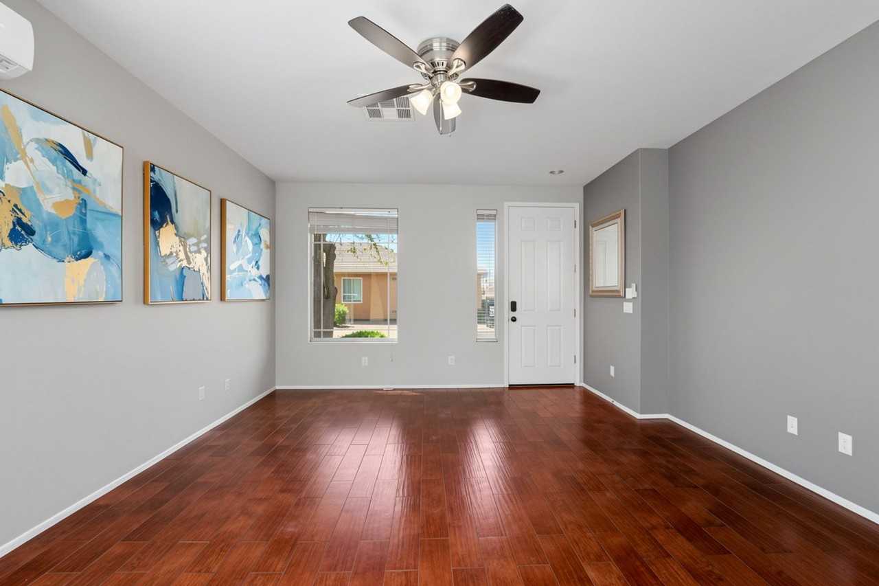 1231 S Amber St - Photo 7 of 45
