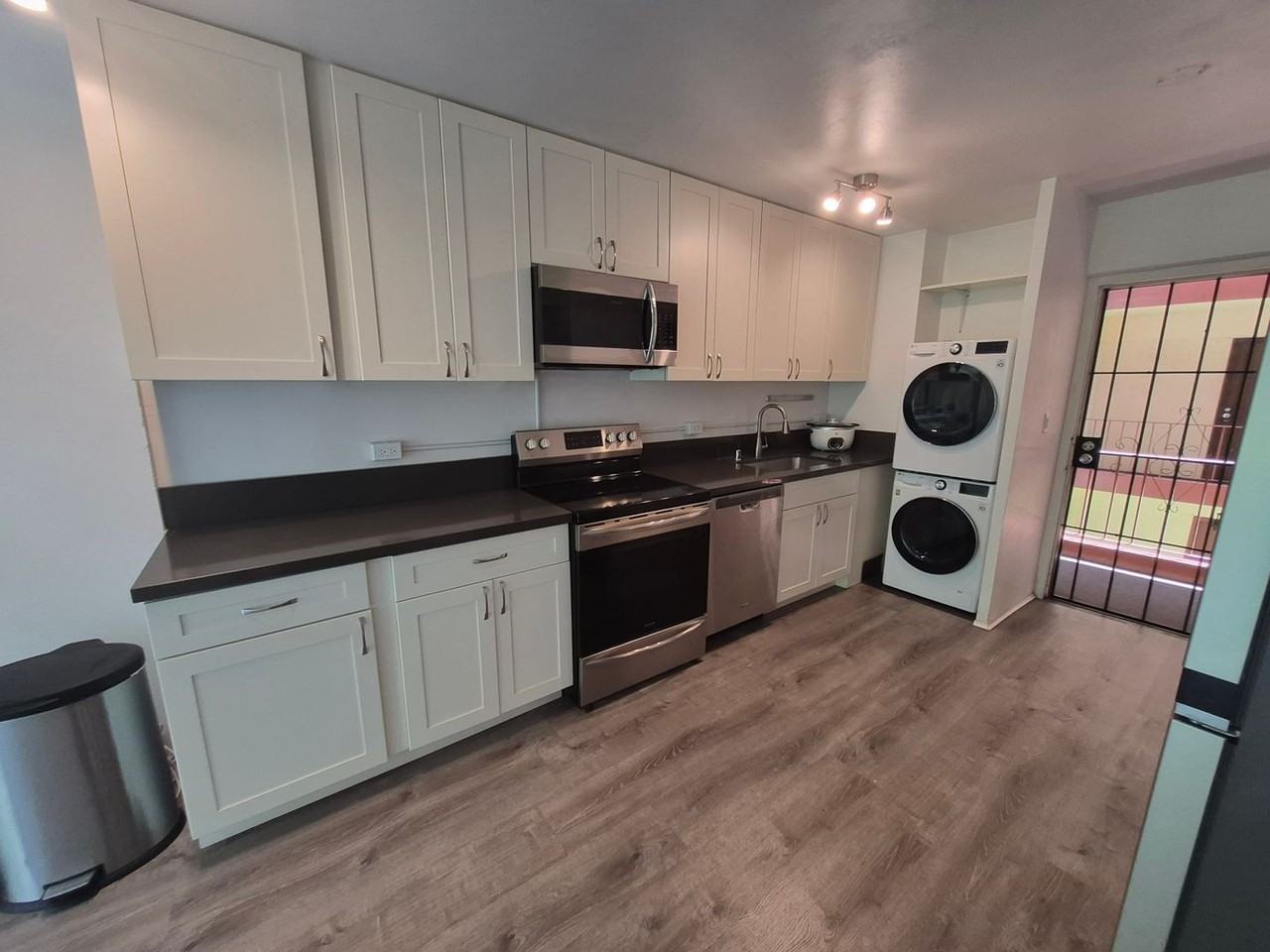 222 Kaiulani Ave #303 - Photo 2 of 9