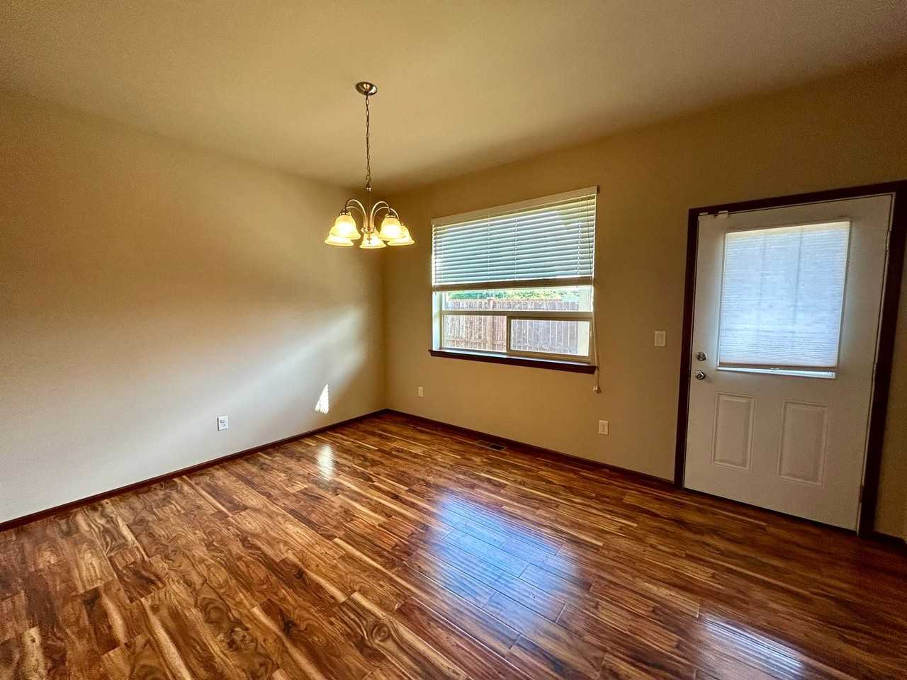 5244 Arrow Ct - Photo 3 of 14