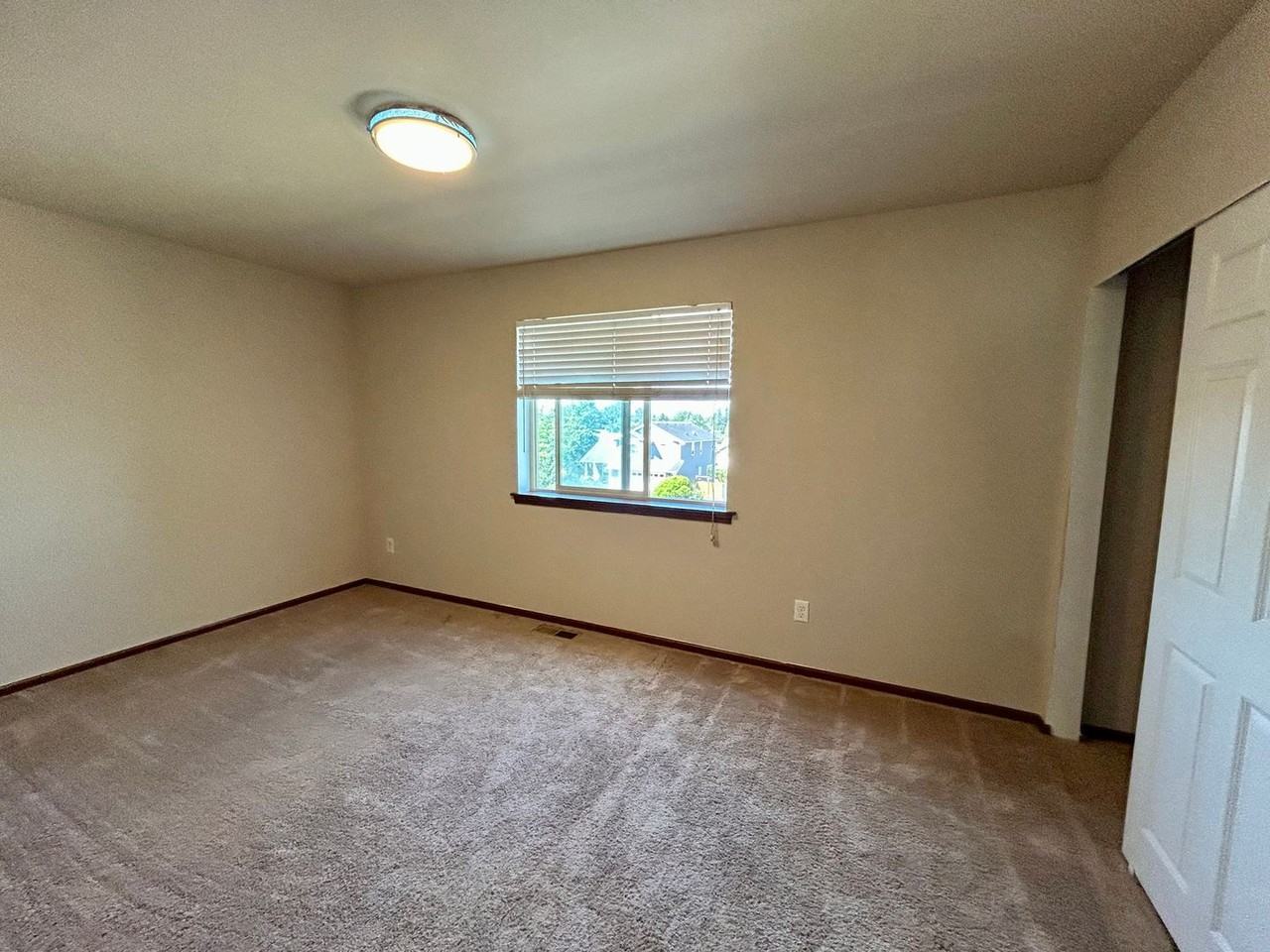 5244 Arrow Ct - Photo 6 of 14