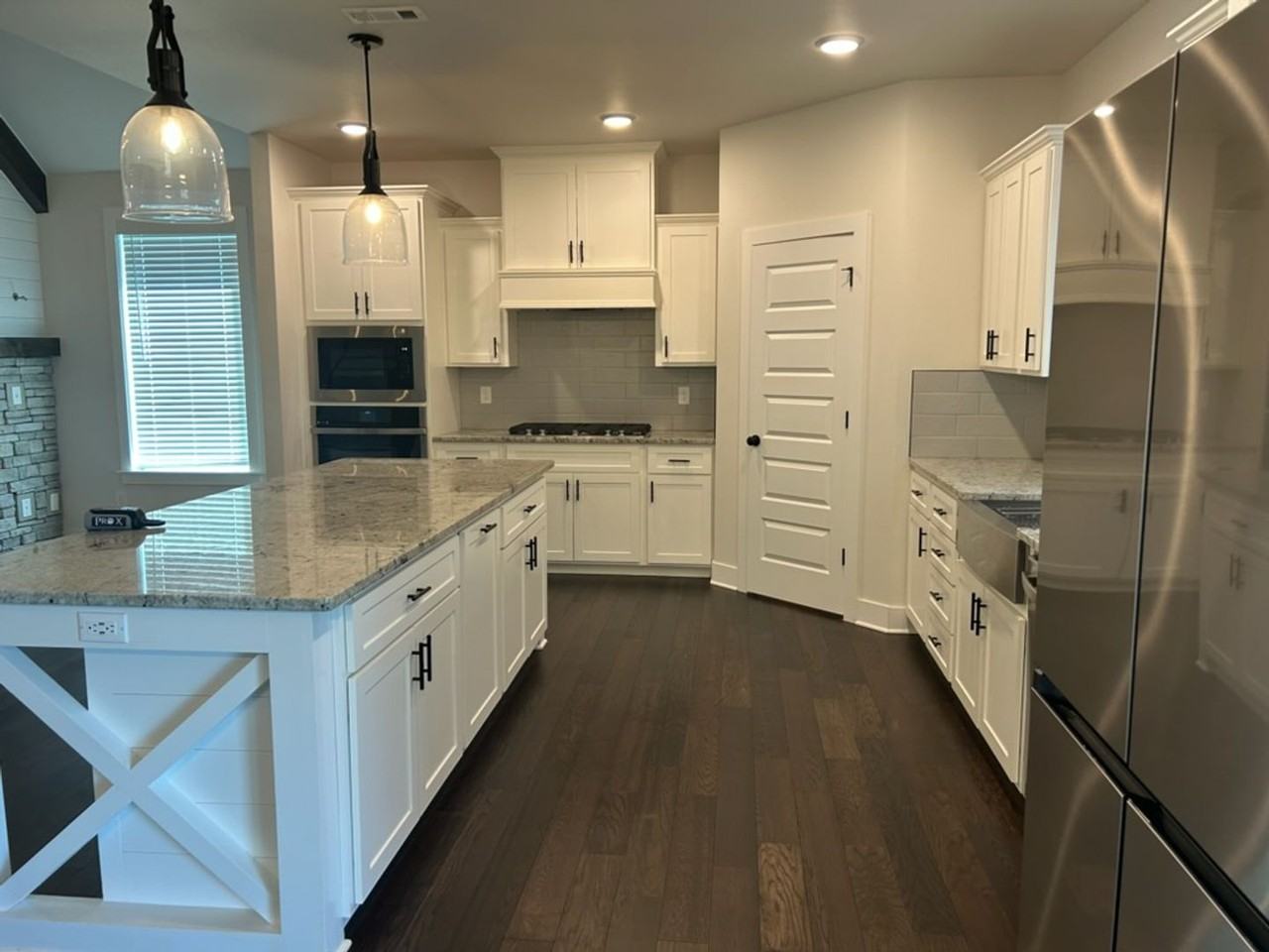 1141 Red Maple St - Photo 6 of 30