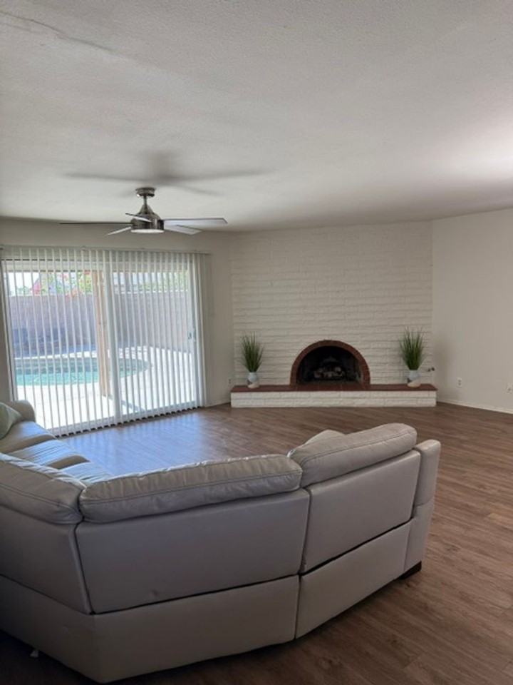 43480 Texas Ave - Photo 3 of 12