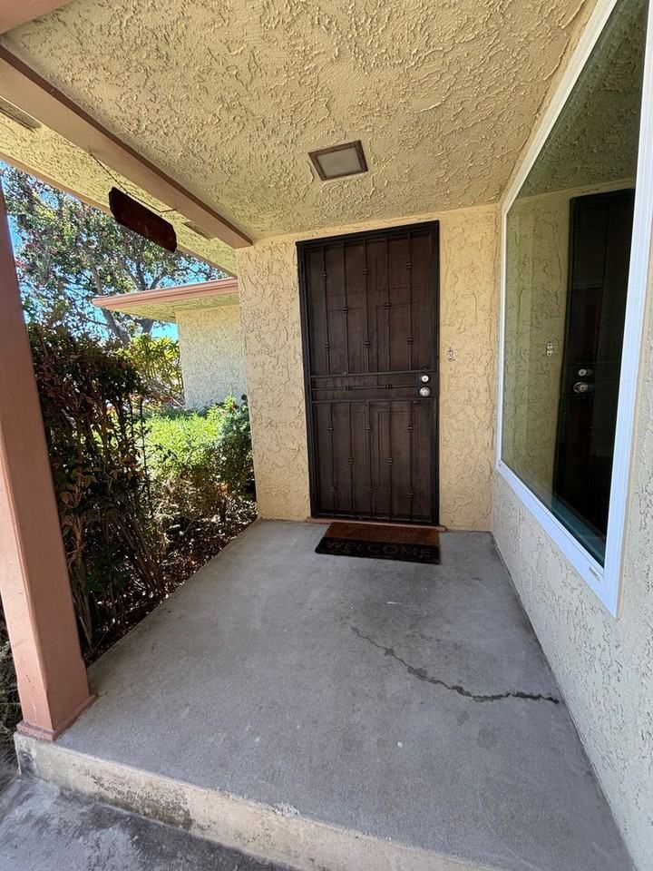 4301 Green Ave - Photo 3 of 29