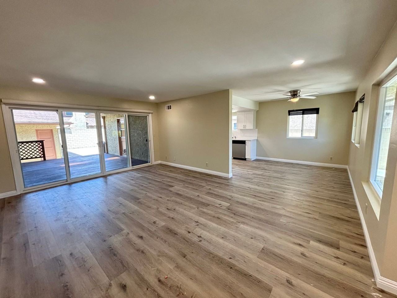 4301 Green Ave - Photo 7 of 29