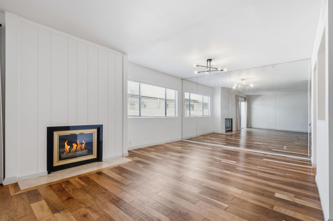 853 S Le Doux Rd #202 - Photo 5 of 21