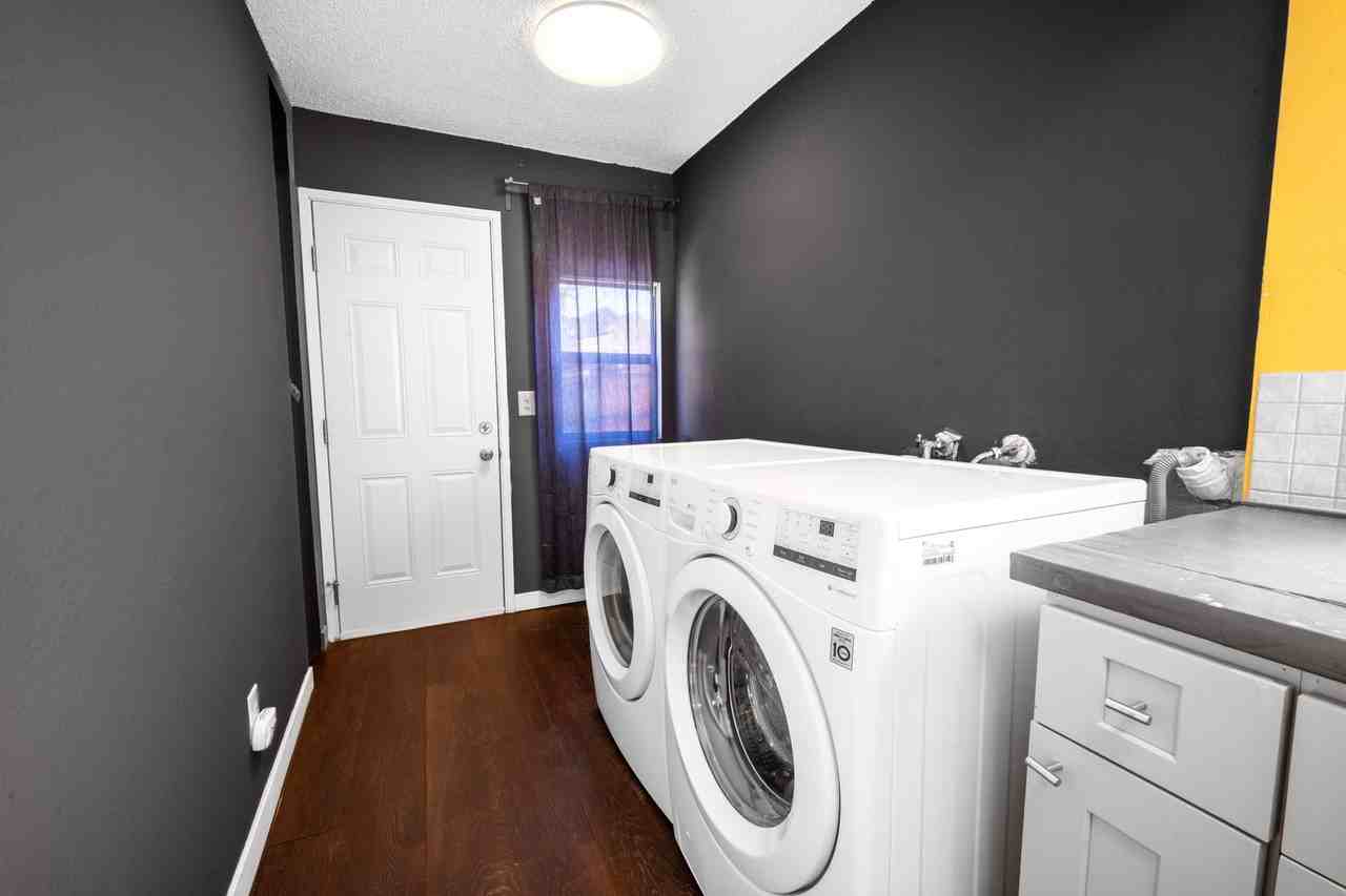 3041 Valle Ave - Photo 5 of 16