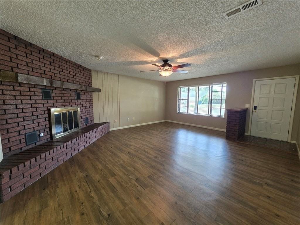 1806 Se Lawrence St - Photo 3 of 21