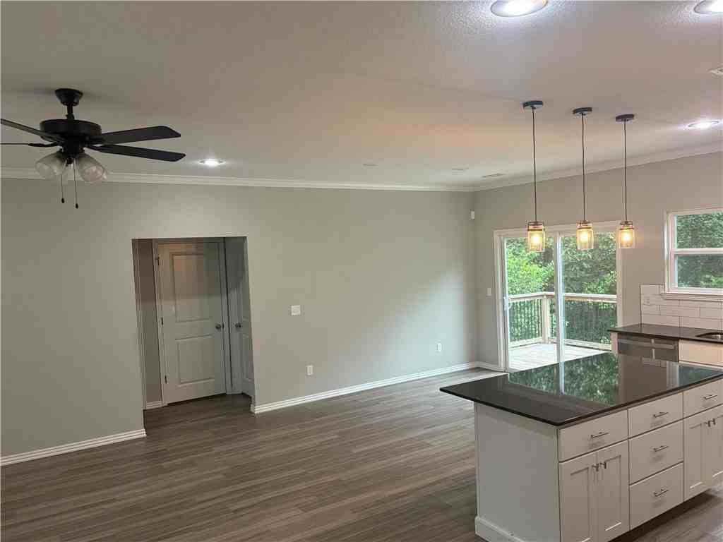 19 Boreland Ln - Photo 2 of 26