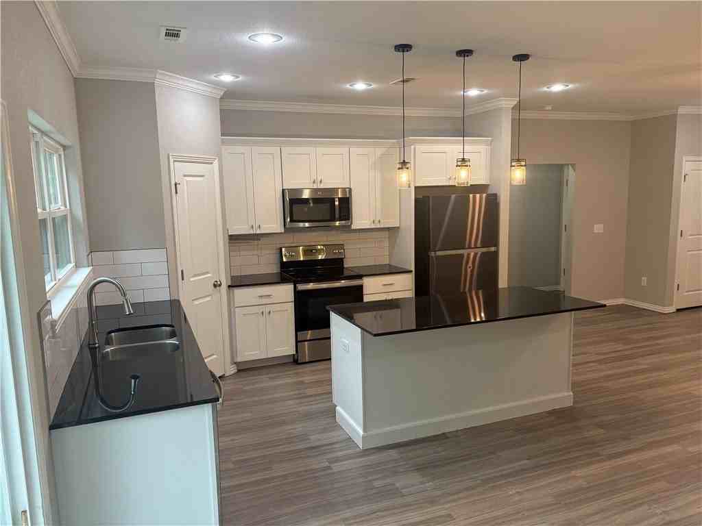 19 Boreland Ln - Photo 5 of 26