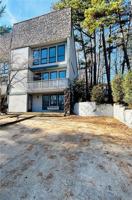 featured image of 17 Dogwood Dr