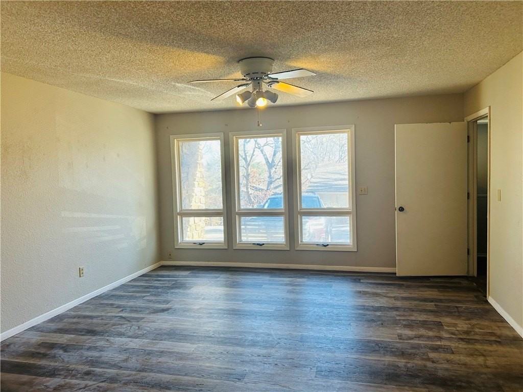 17 Dogwood Dr - Photo 3 of 43