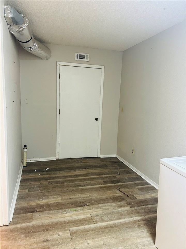 17 Dogwood Dr - Photo 7 of 43