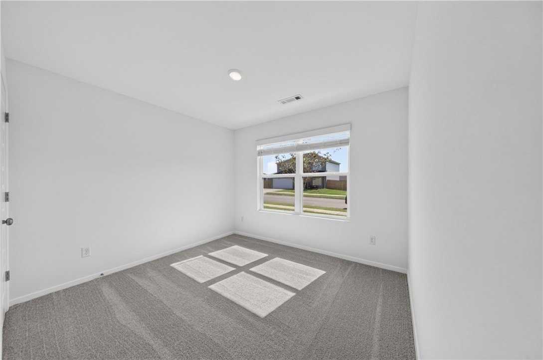2709 Major St - Photo 6 of 22