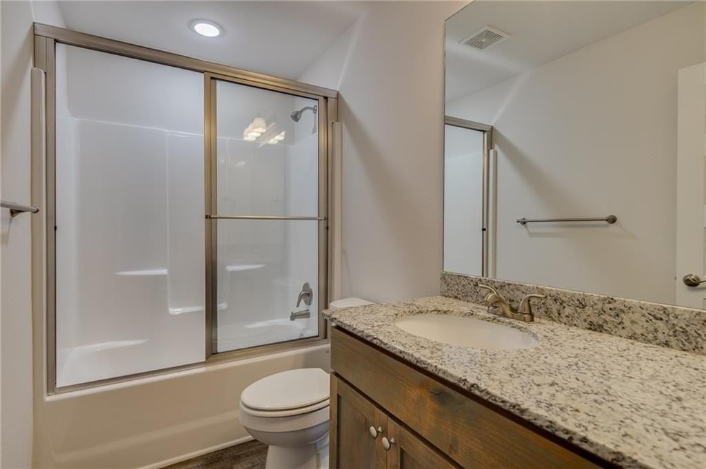 5427 Southwood Ave - Photo 6 of 10